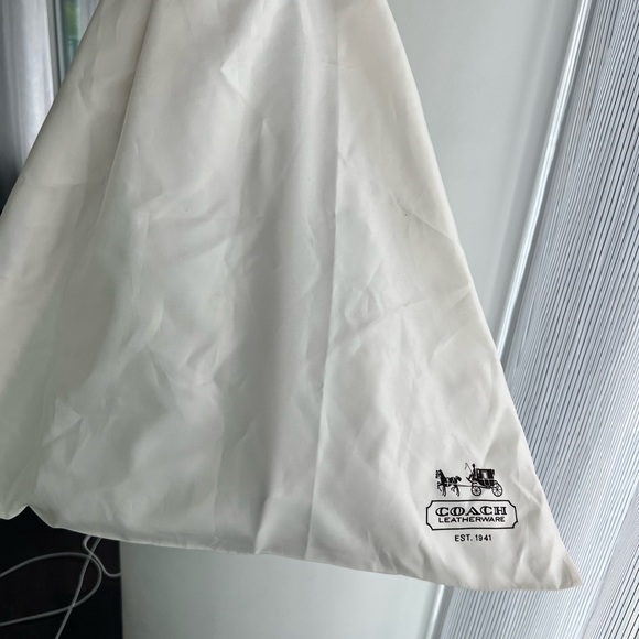 COACH 876 Maddie Madison Patent Leather Purse (includes original bag & tag) - Picture 8 of 8